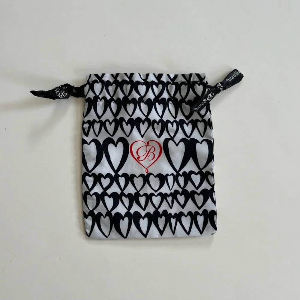 Heart Pattern Drawstring Pouch - Picture 3 of 3